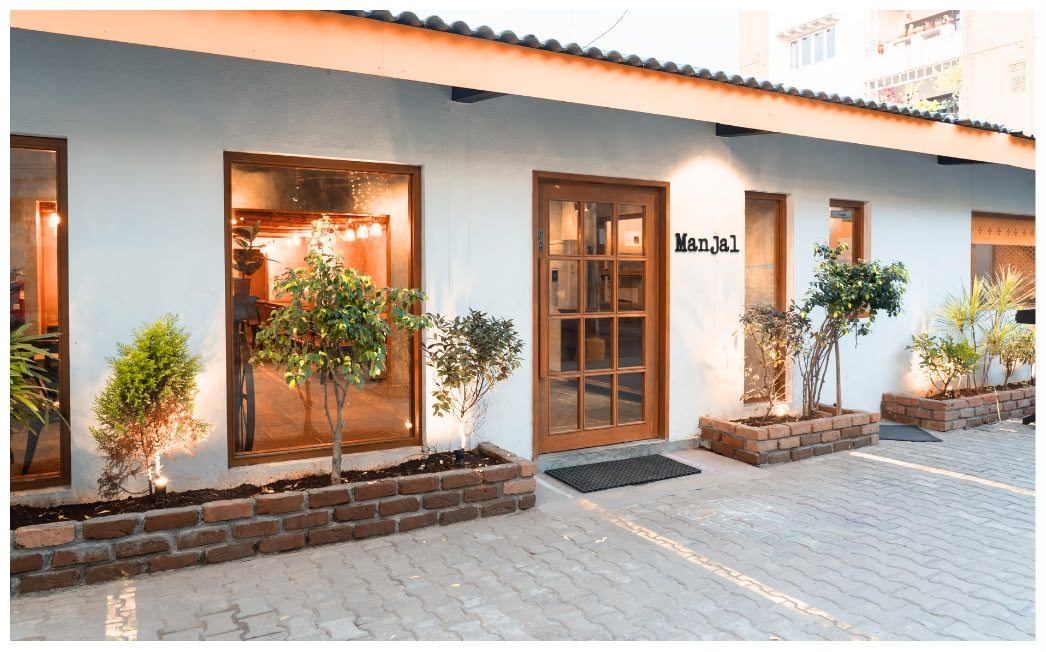 Manjal Hotel, Poes Garden — photo 1