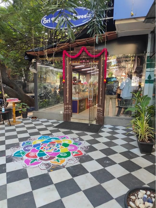 Sri Krishna Sweets & Muralis Market, Poes Garden — photo 3