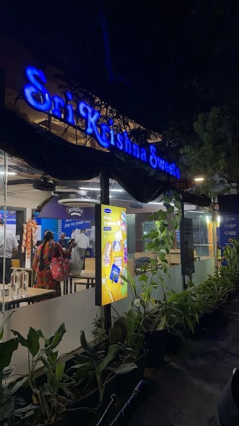 Sri Krishna Sweets & Muralis Market, Poes Garden — photo 4